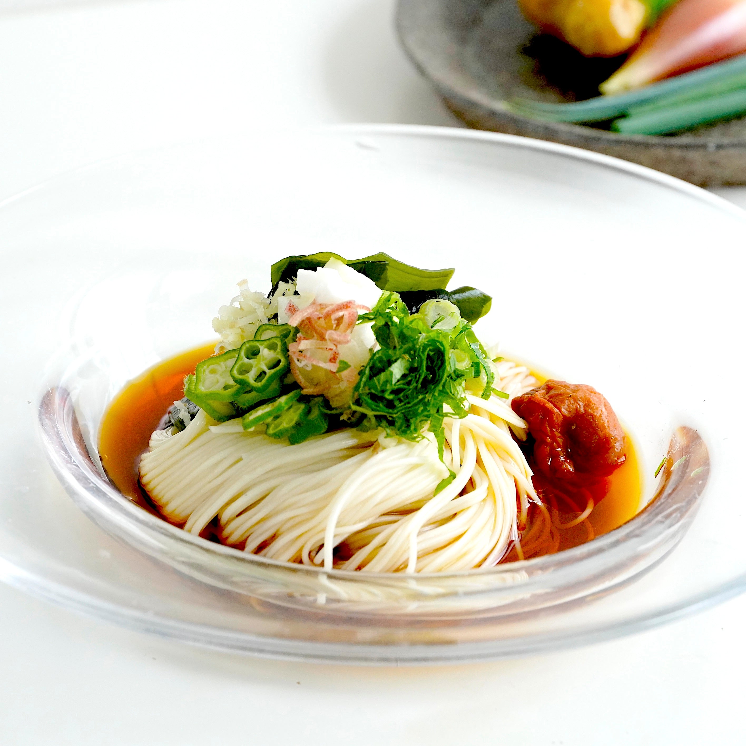夏の腸活ごはん。「ネバネバベジそうめん」